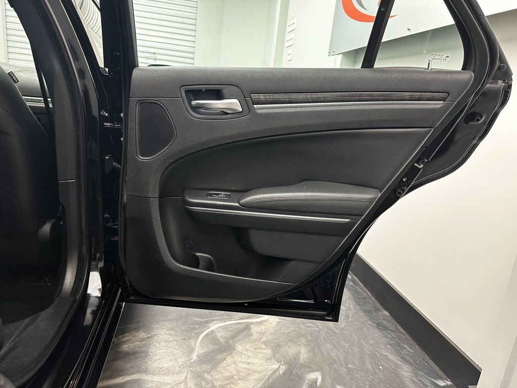 Used 2012 Chrysler 300 C w/ 19-Premium Speaker Group image 12