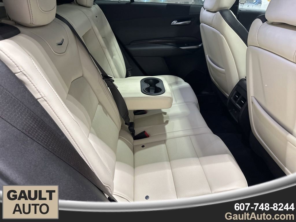 Used 2021 Cadillac XT4 Sport image 17