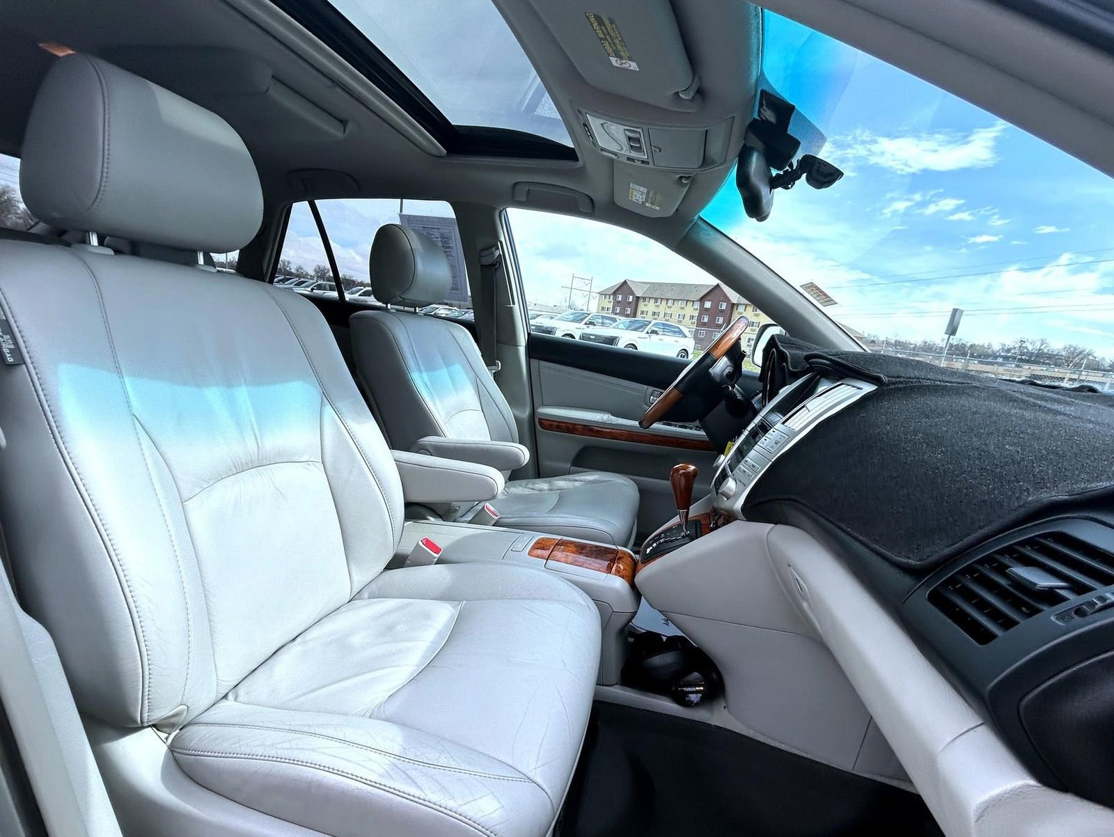 Used 2005 Lexus RX 330 AWD image 16