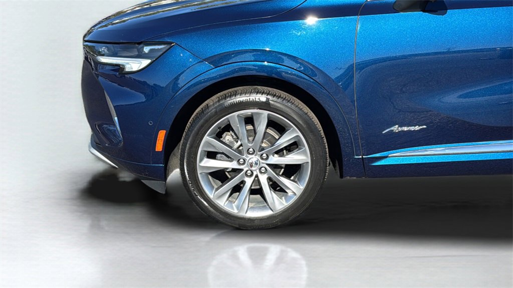 Used 2023 Buick Envision Avenir image 24