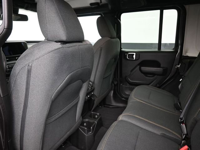 Used 2025 Jeep Wrangler Sport S image 23