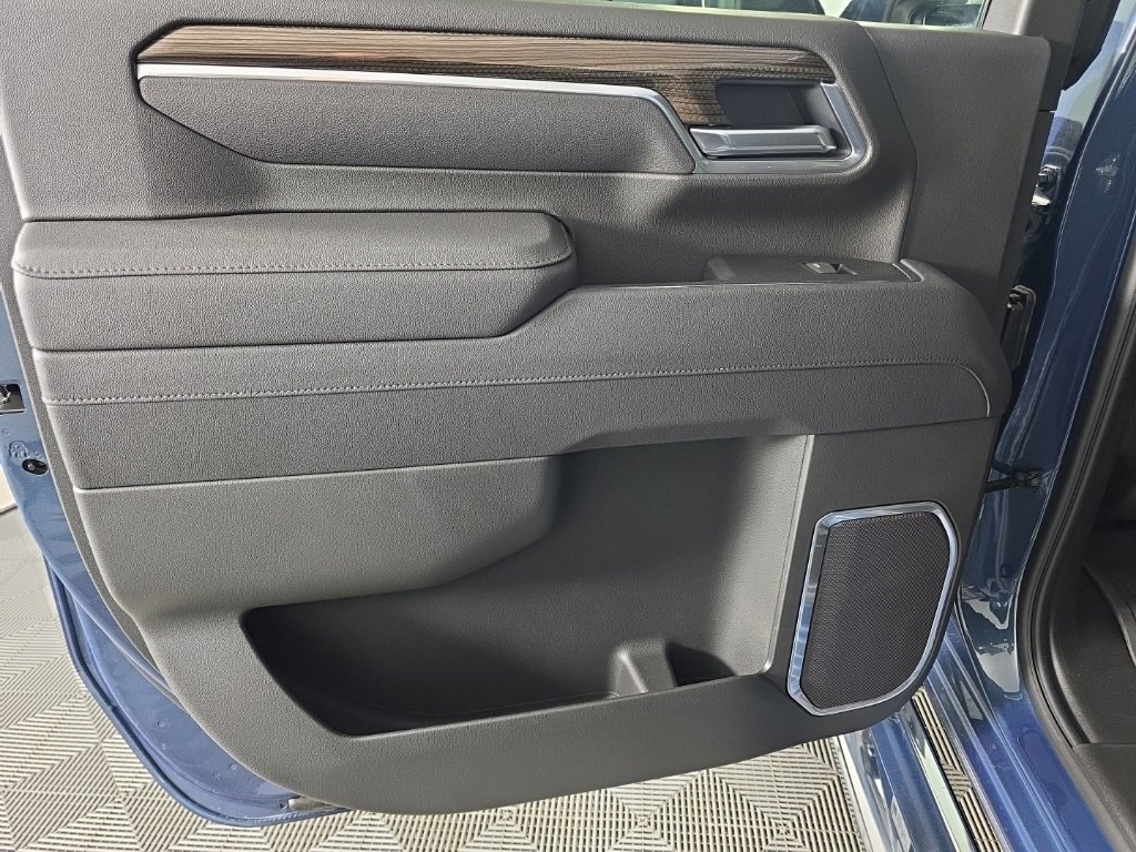 New 2025 Chevrolet Silverado 3500 LT w/ Safety Package image 29