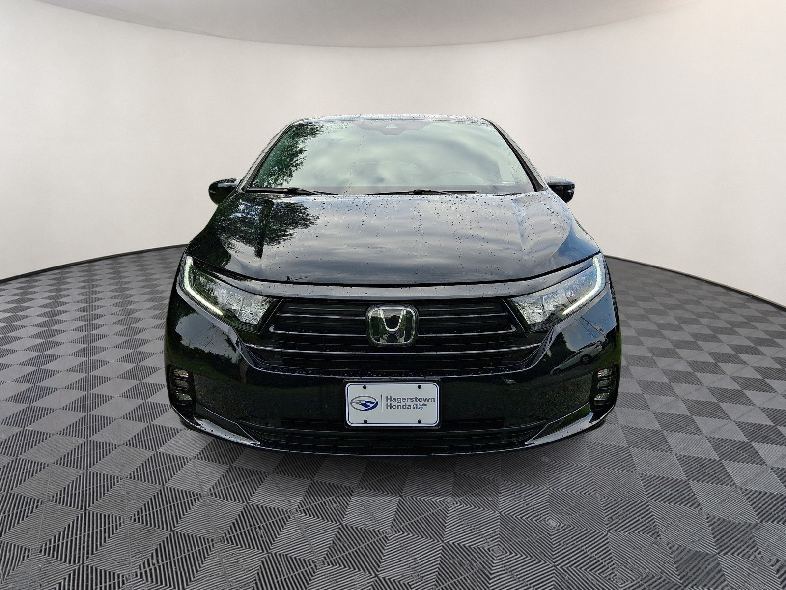 Used 2024 Honda Odyssey Sport image 2