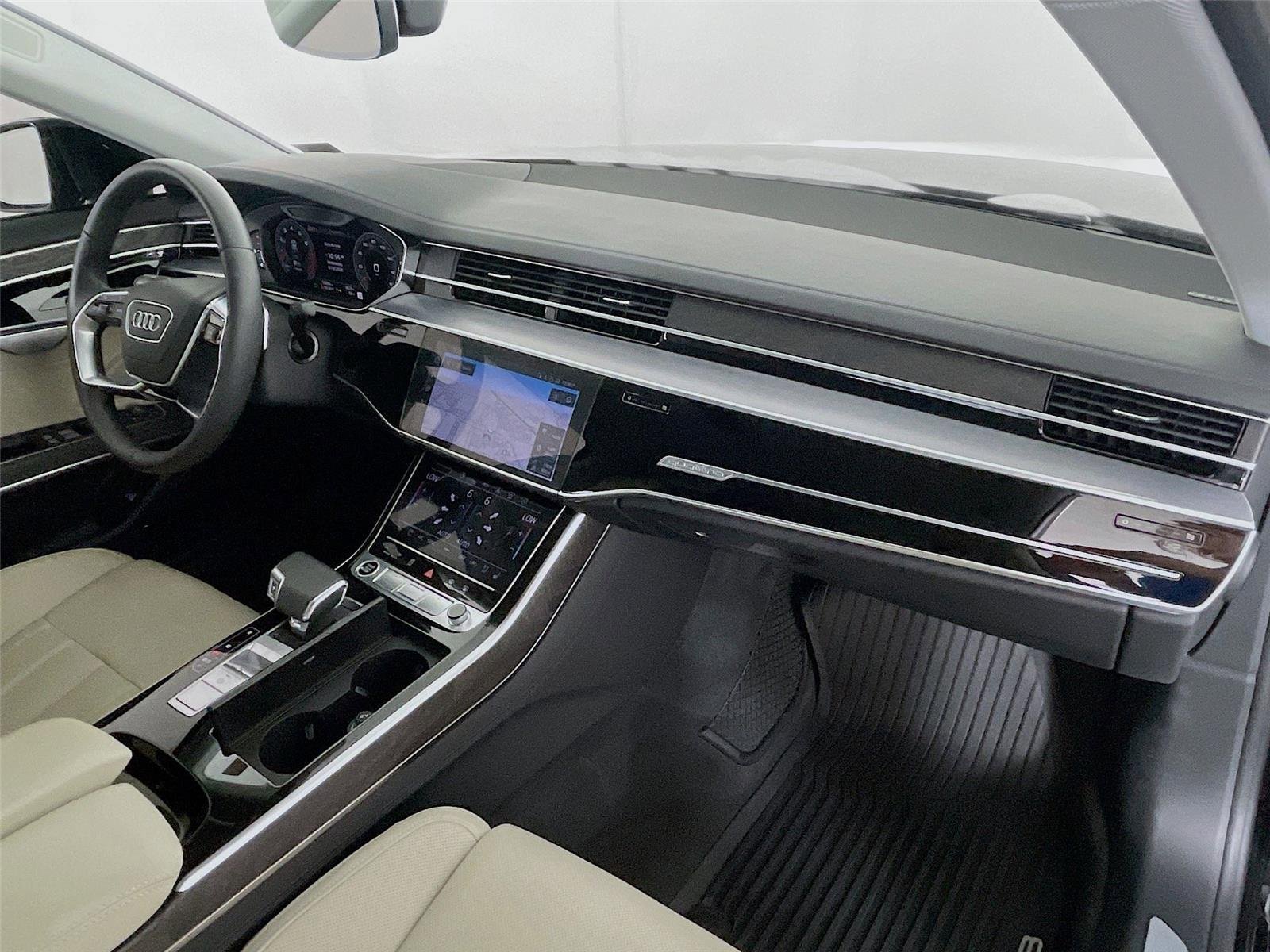 Used 2025 Audi A8 L 3.0T AWD/4WD image 33