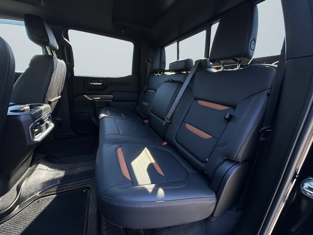 Used 2021 GMC Sierra 1500 AT4 w/ AT4 Preferred Package AWD/4WD image 13
