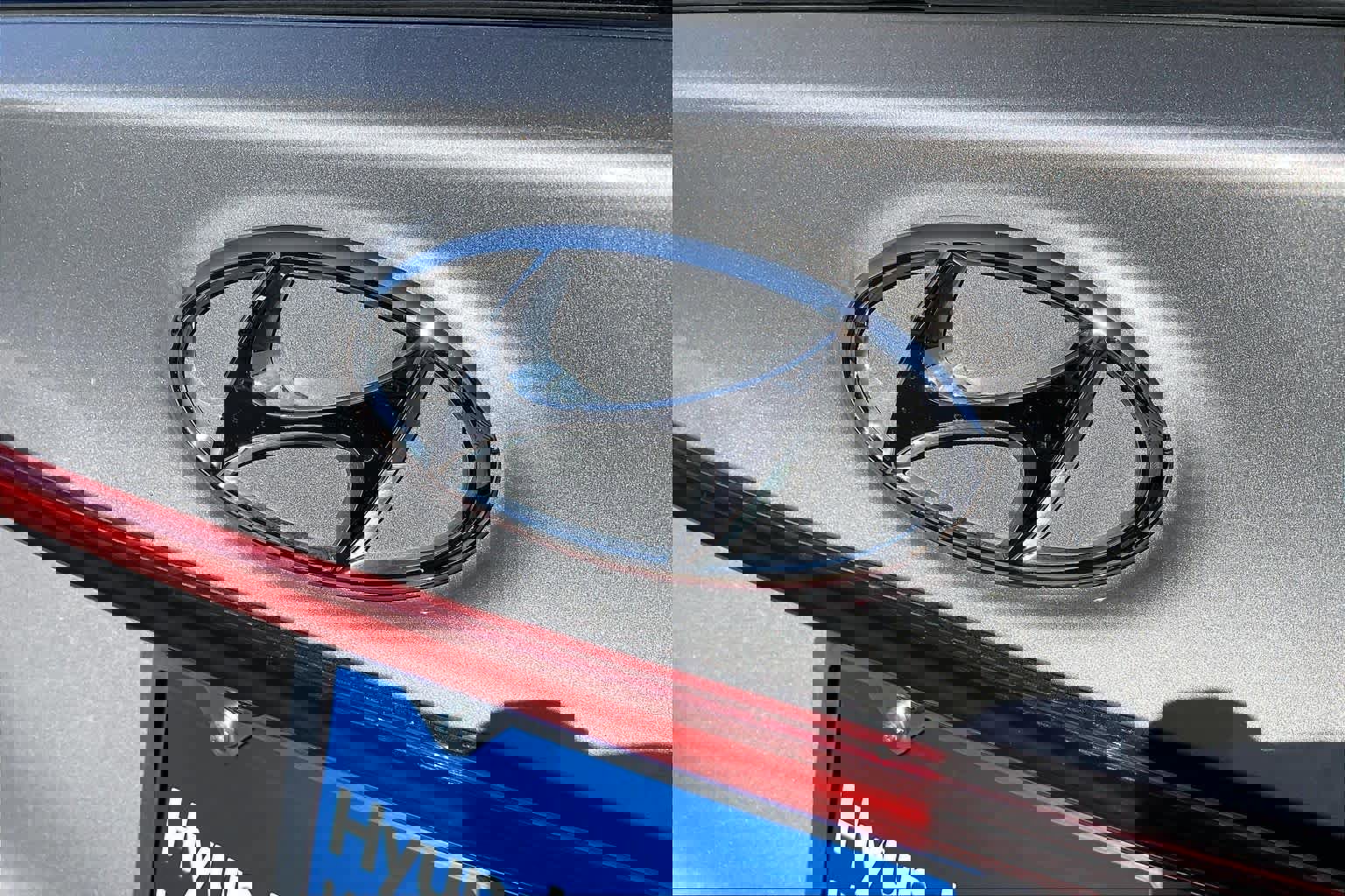 Certified 2022 Hyundai Santa Fe SEL Convenience w/ Cargo Package image 28