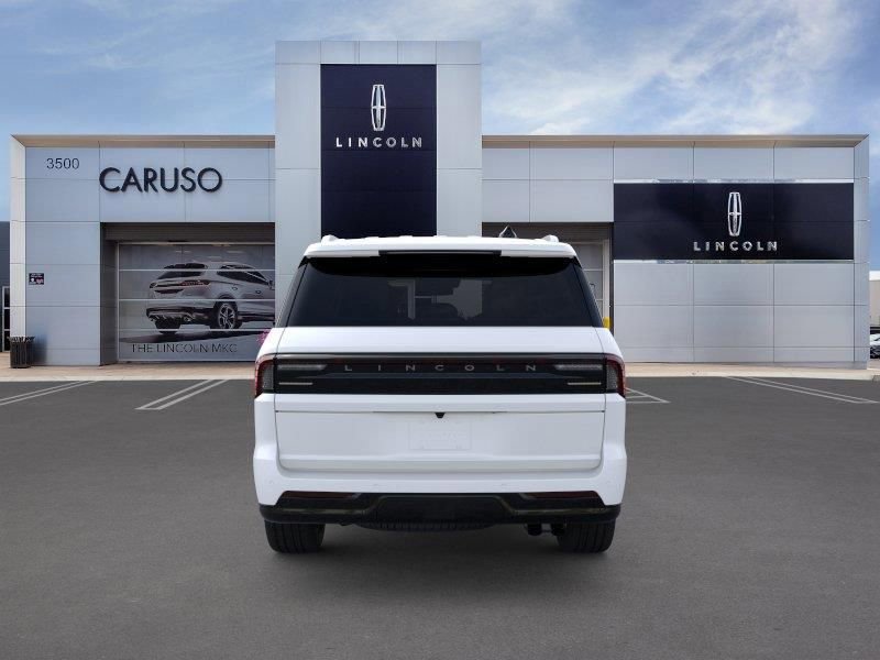 New 2026 Lincoln Navigator Reserve AWD/4WD image 5