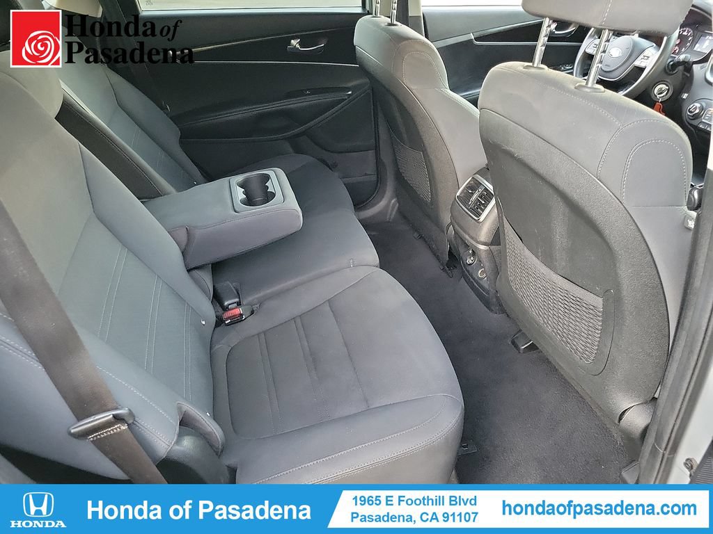 Used 2019 Kia Sorento FWD V6 image 22