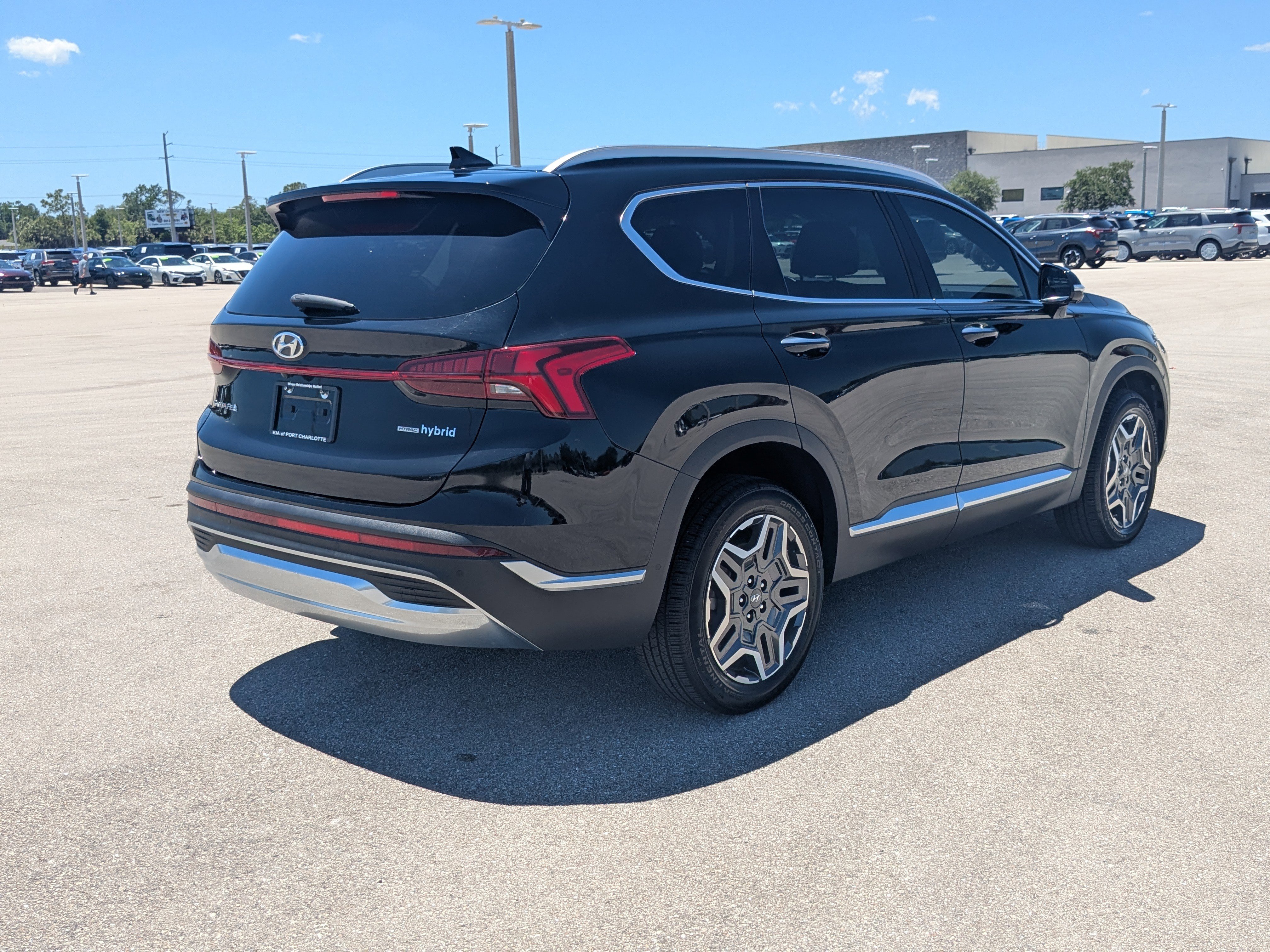 Used 2022 Hyundai Santa Fe Limited AWD/4WD image 5