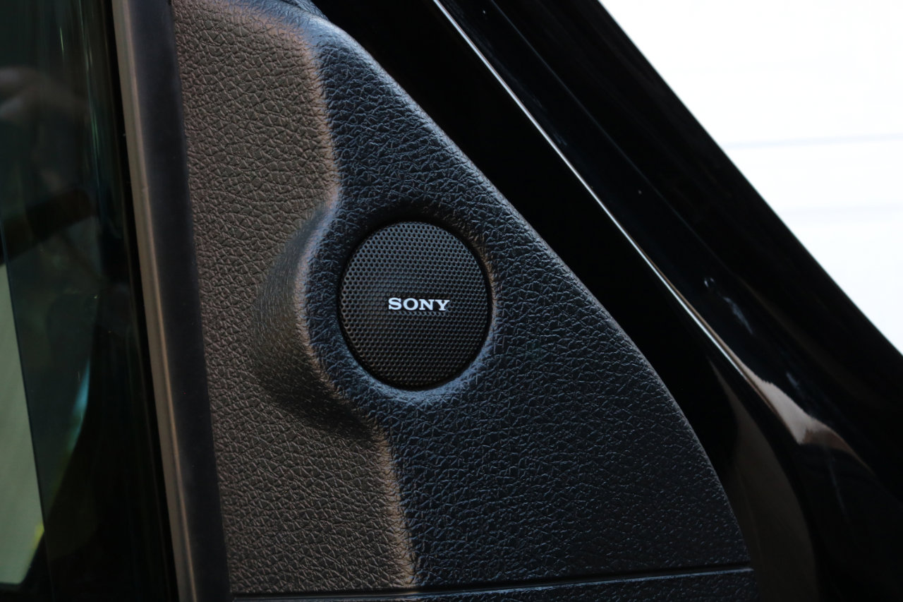 Used 2017 Ford Expedition XLT w/ Equipment Group 202A image 32