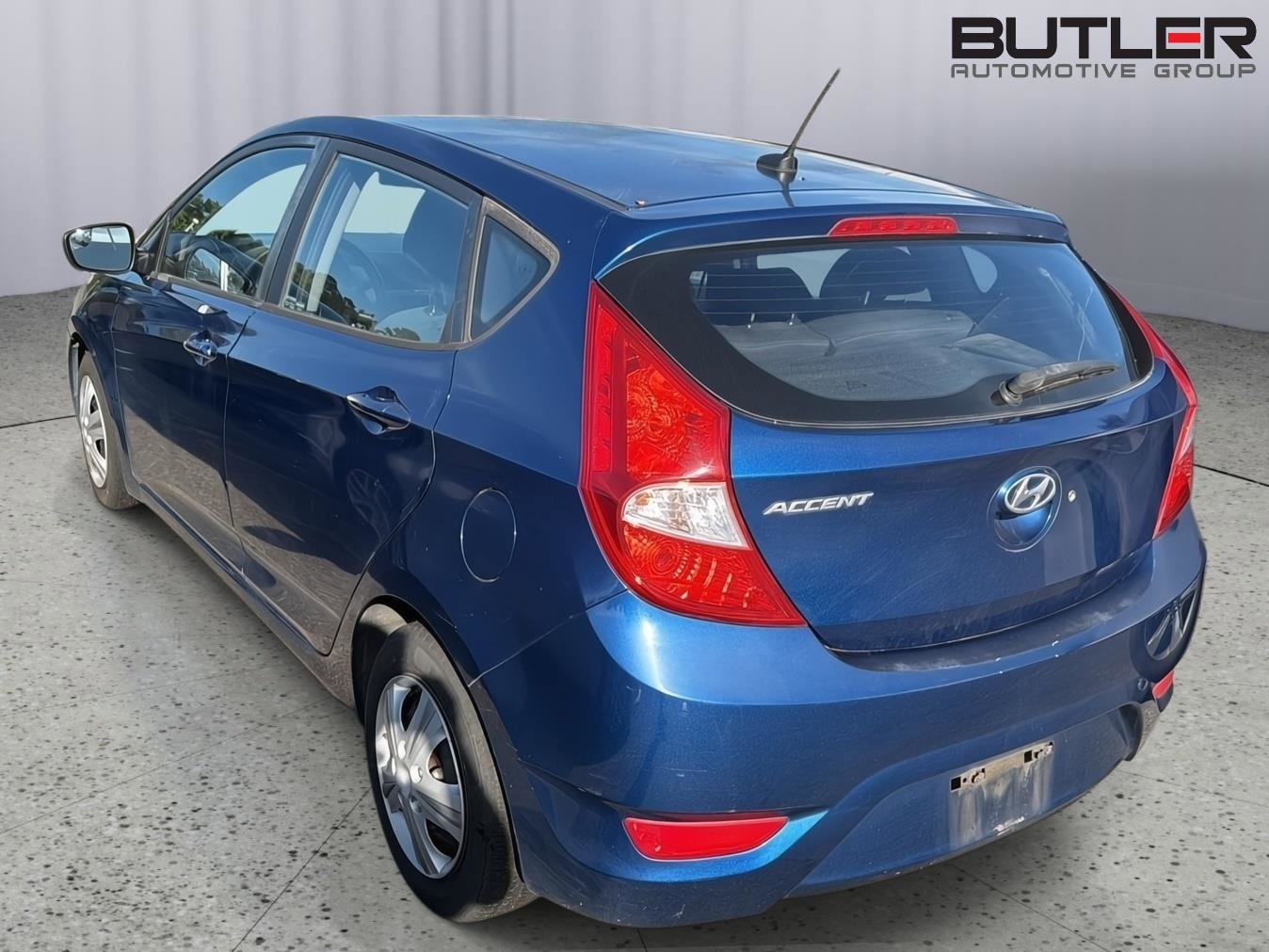 Used 2016 Hyundai Accent SE FWD image 3