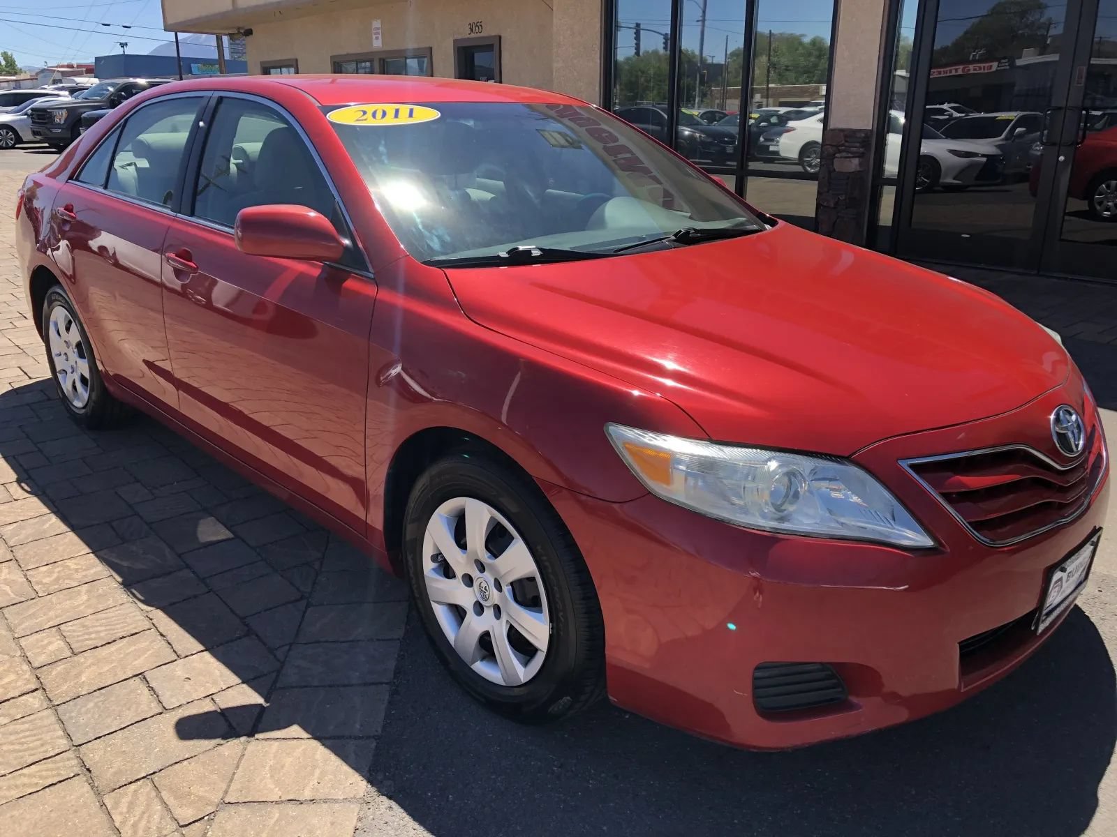 Used 2011 Toyota Camry LE FWD image 8