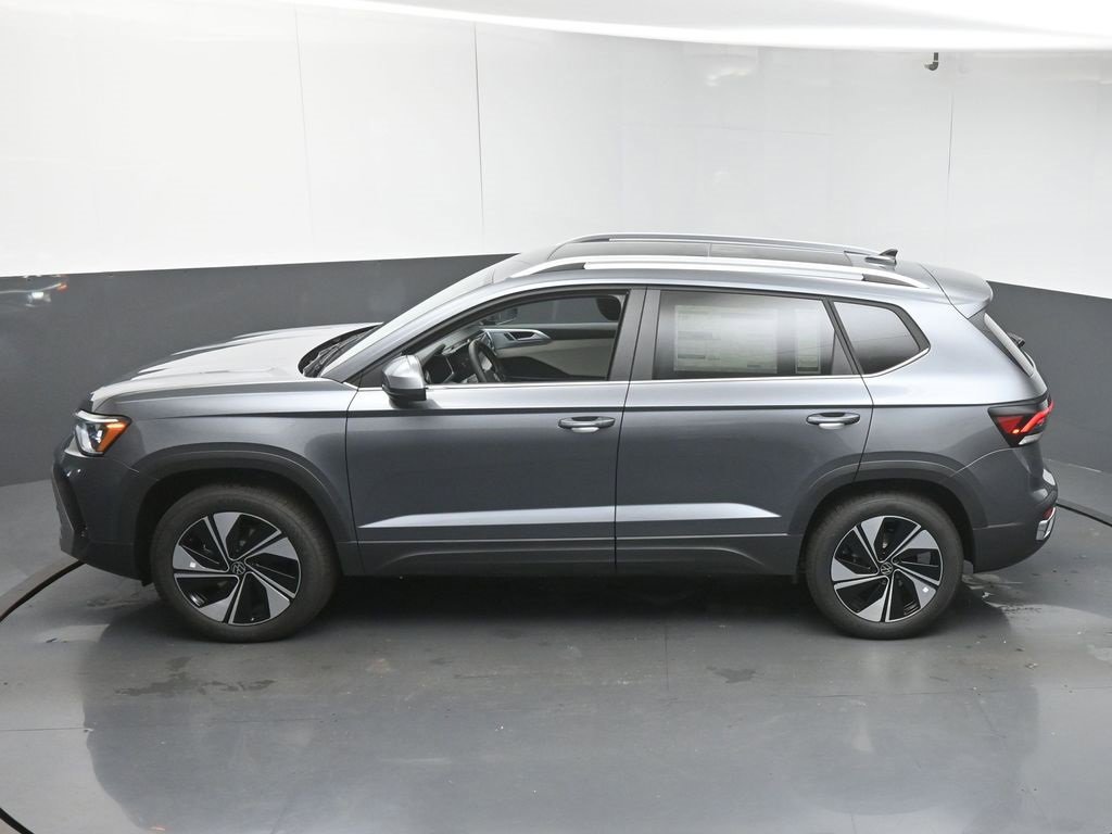 New 2025 Volkswagen Taos SE image 46