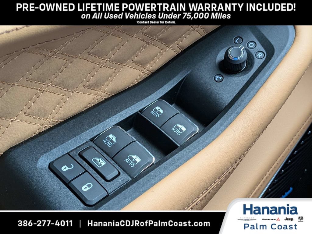 Used 2026 Jeep Grand Cherokee Summit w/ Obsidian Package AWD/4WD image 27