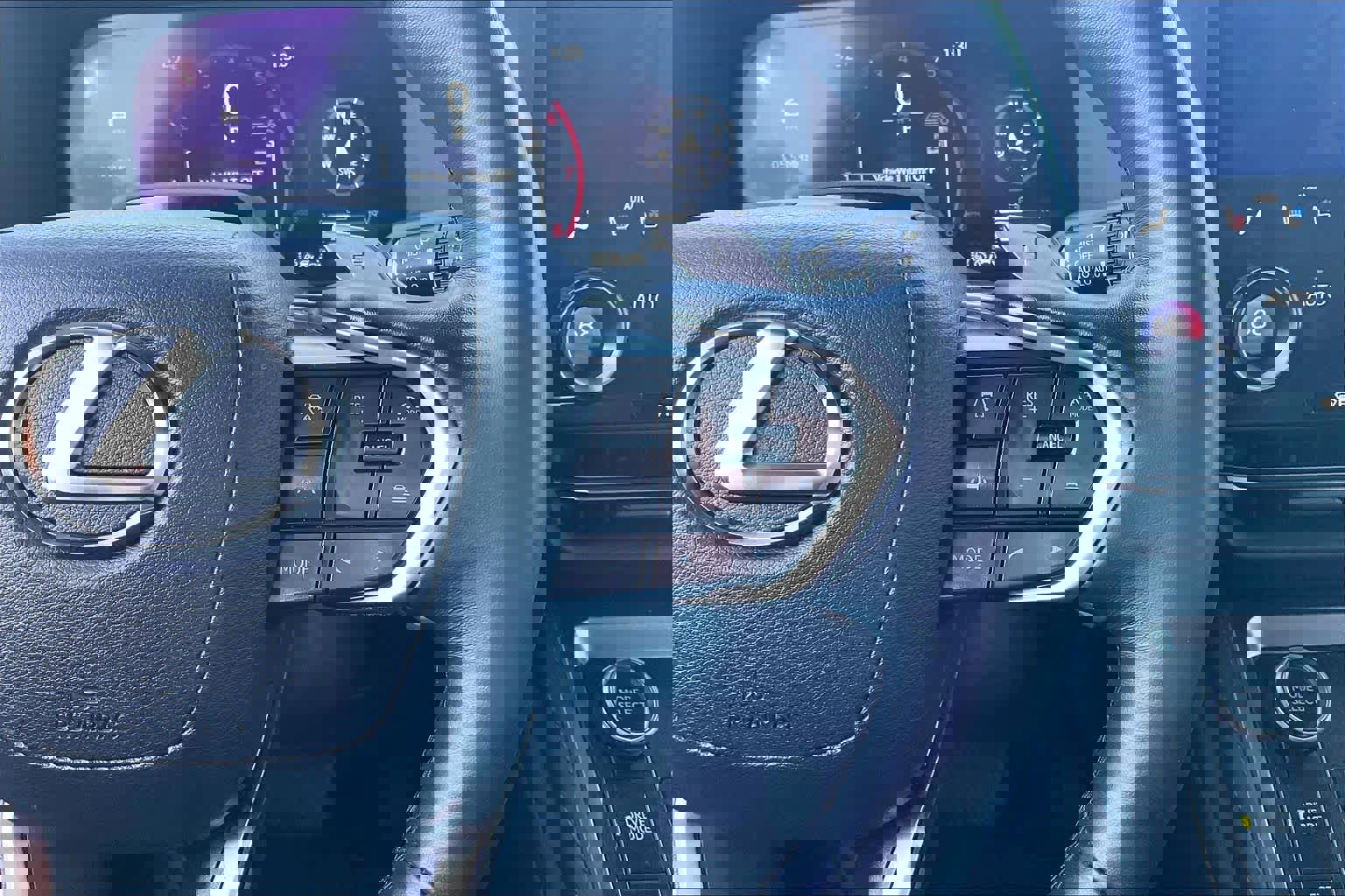 Used 2024 Lexus GX 550 image 23