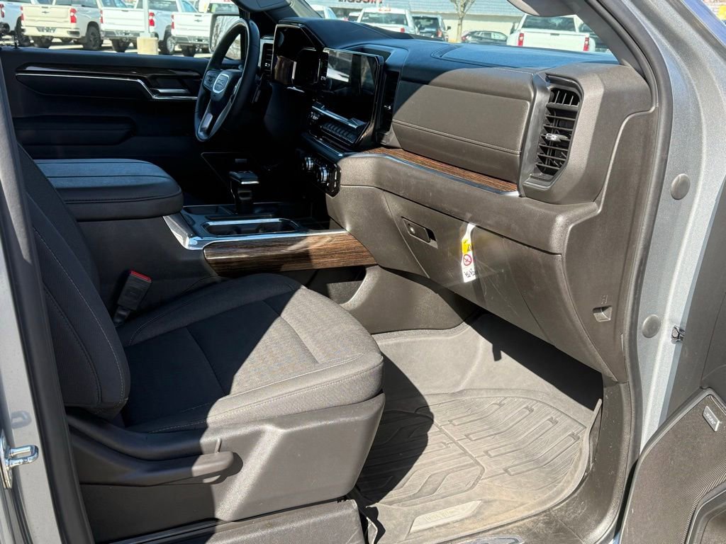 Used 2023 GMC Sierra 1500 Elevation w/ Preferred Package image 14