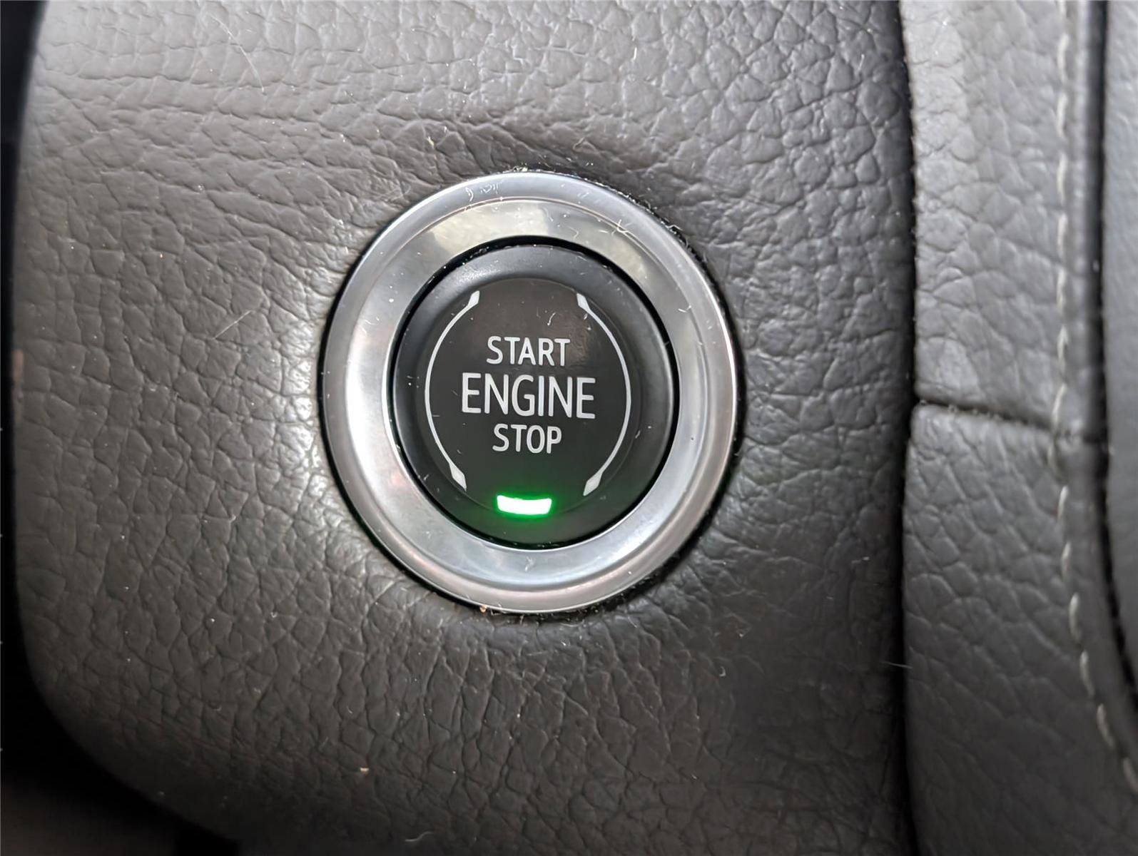 Used 2022 GMC Yukon Denali AWD/4WD image 31