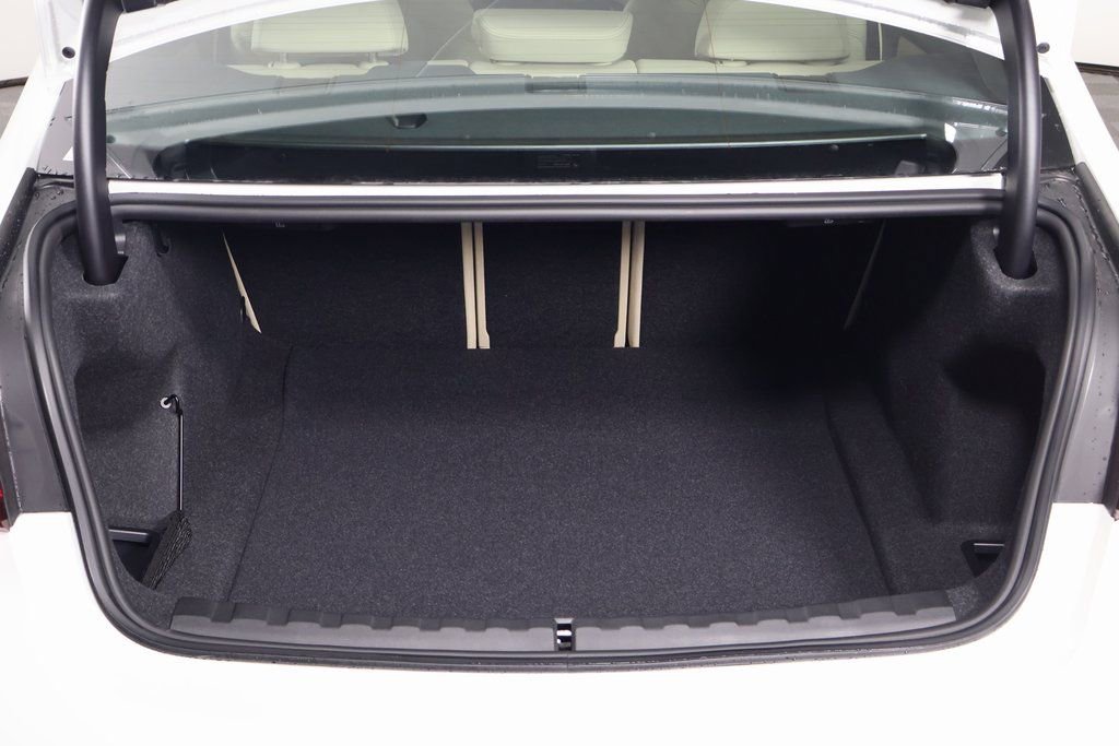 New 2026 BMW 330i Sedan w/ M Sport Package image 8