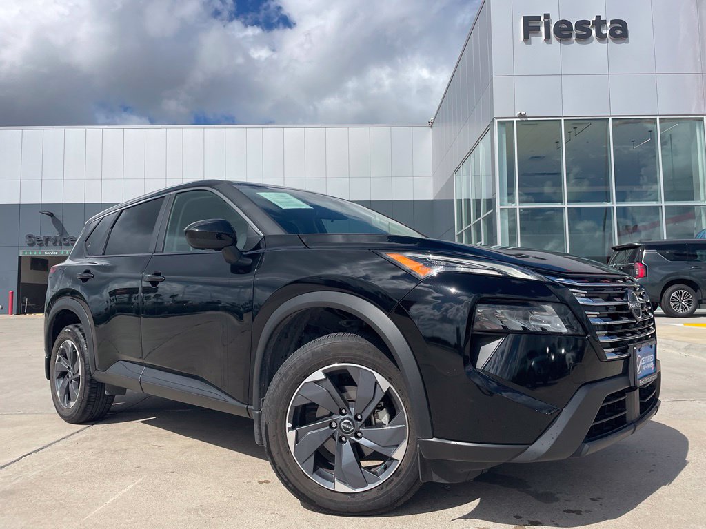 Certified 2026 Nissan Rogue SV FWD 360° Tour