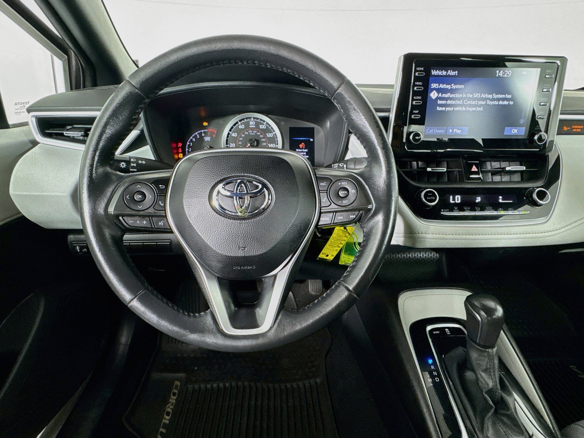 Used 2020 Toyota Corolla SE FWD image 17