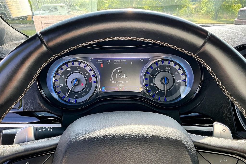 Used 2017 Chrysler 300 S AWD/4WD image 17