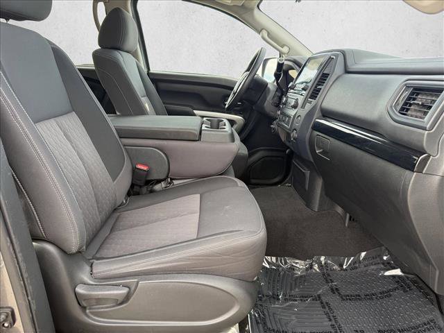 Used 2022 Nissan Titan SV w/ Accessory Utility Package image 11