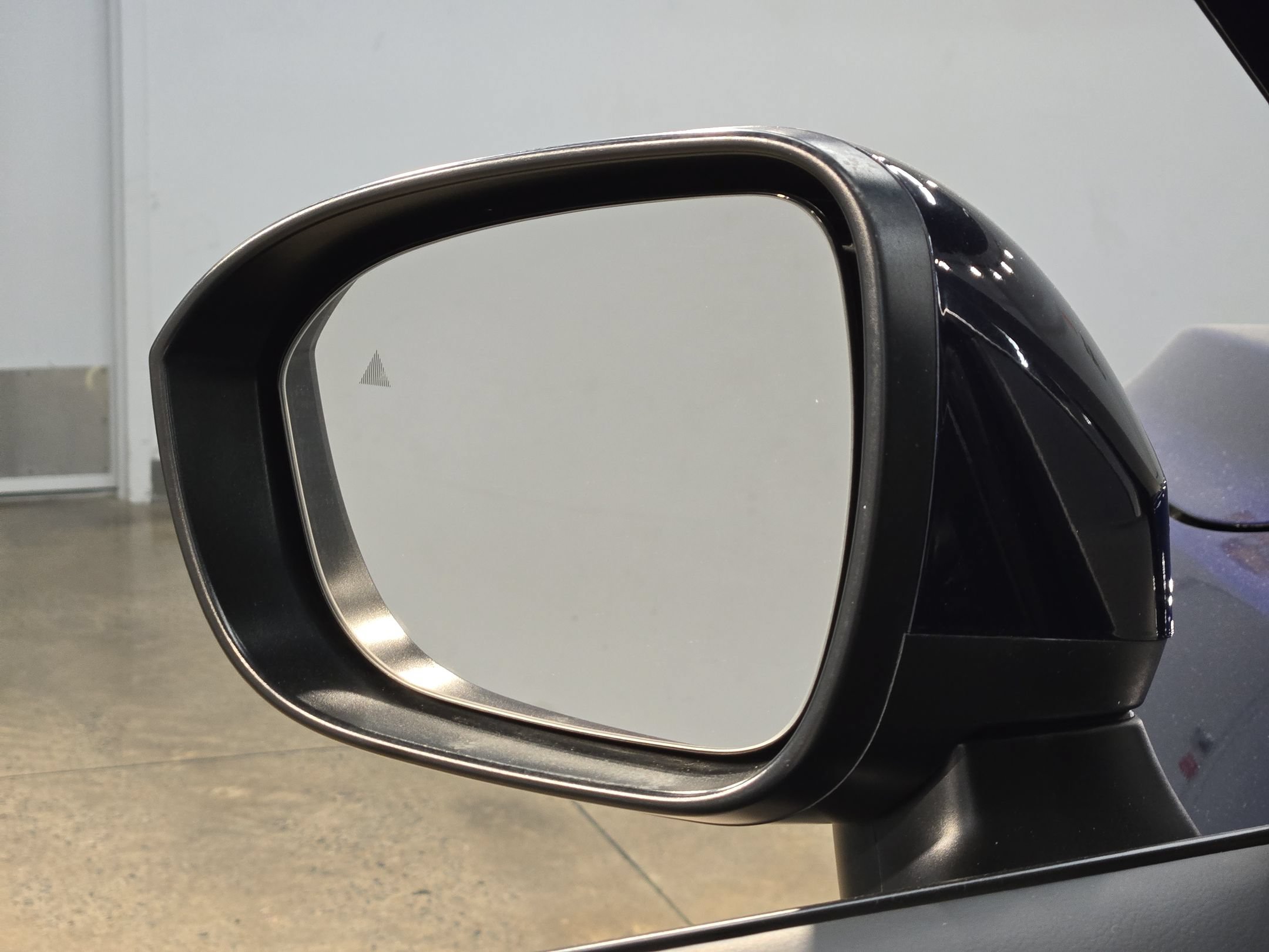 Used 2025 Nissan Rogue SV AWD/4WD image 22