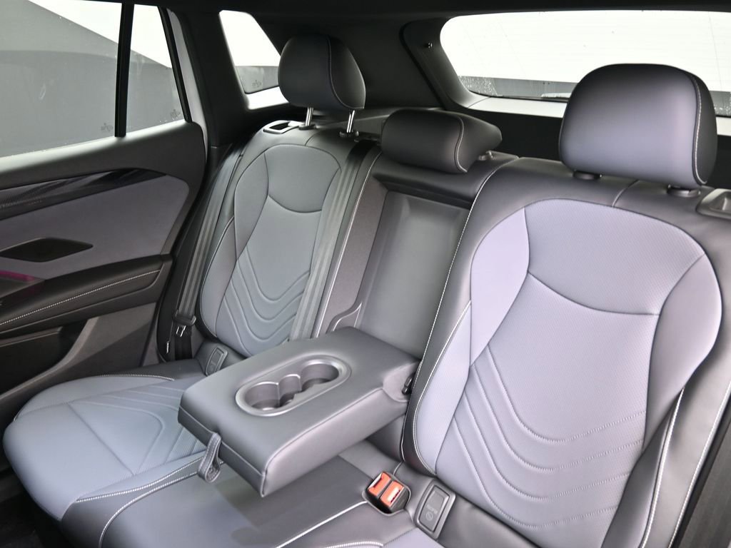 New 2026 Volkswagen Tiguan SE R-Line image 20