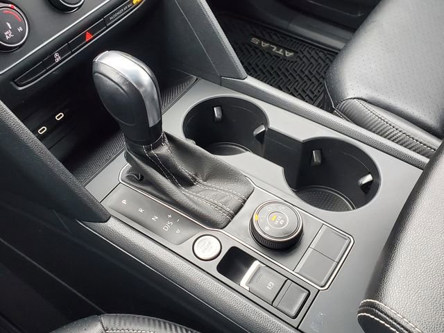 Used 2022 Volkswagen Atlas Cross Sport SE image 31