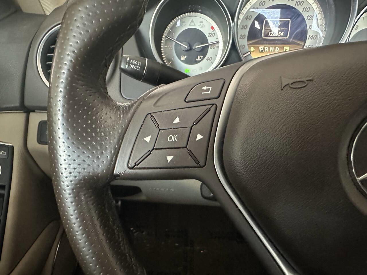 Used 2012 Mercedes-Benz C 250 C 250 Sport 4dr Sedan image 33