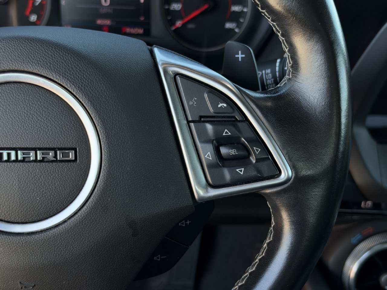 Used 2021 Chevrolet Camaro LT w/ Technology Package RWD image 14