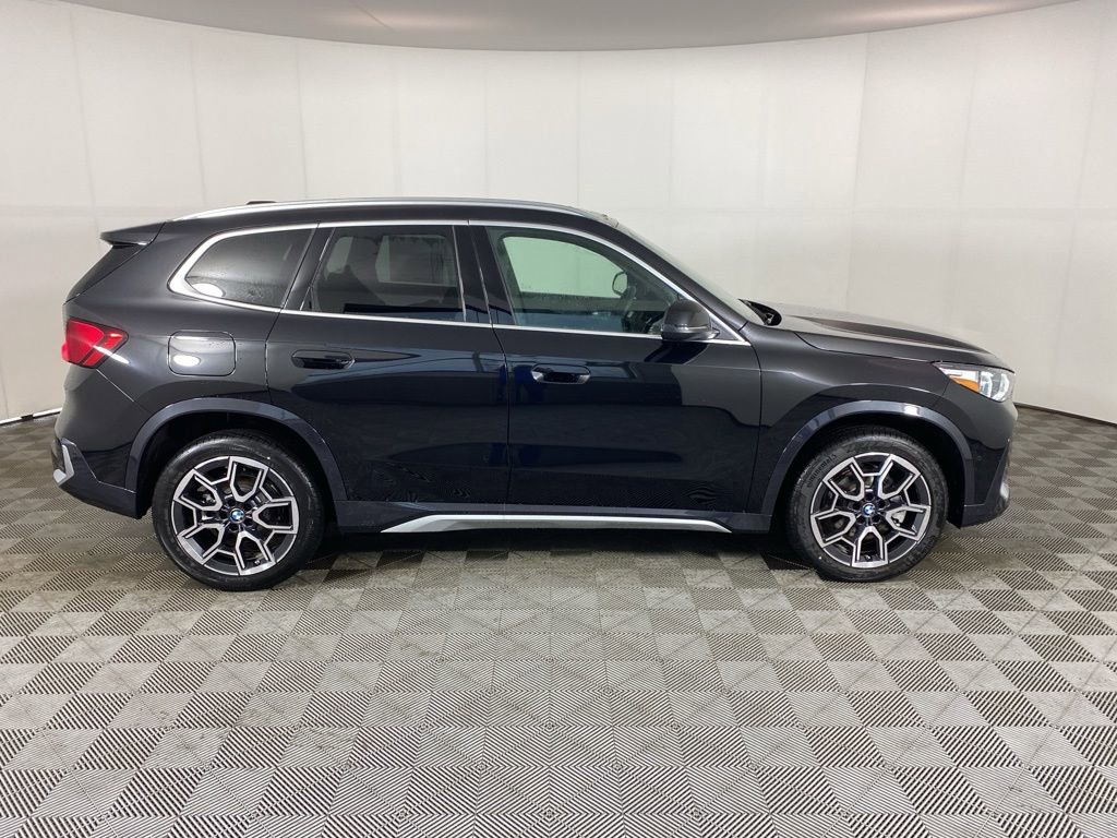 New 2026 BMW X1 xDrive28i w/ Convenience Package AWD/4WD image 2