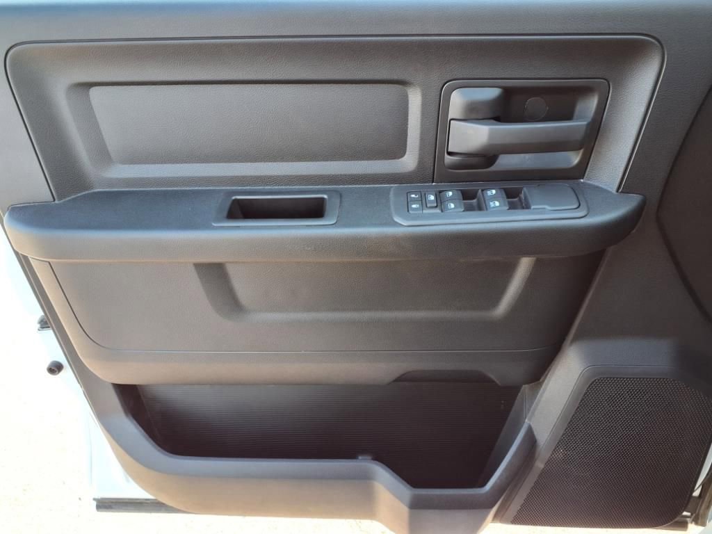 New 2025 RAM 2500 Tradesman w/ Chrome Appearance Group image 25