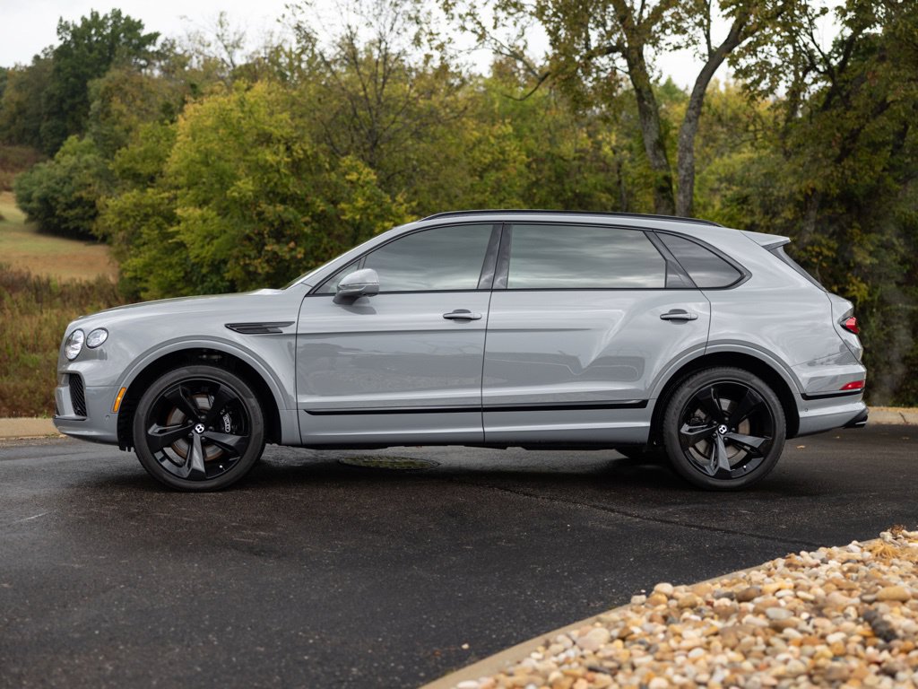 Used 2024 Bentley Bentayga Extended Wheelbase AWD/4WD image 5