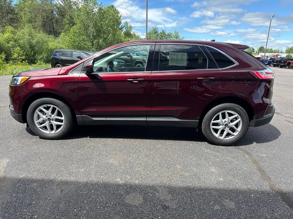 Used 2024 Ford Edge SEL w/ Convenience Package AWD/4WD image 9