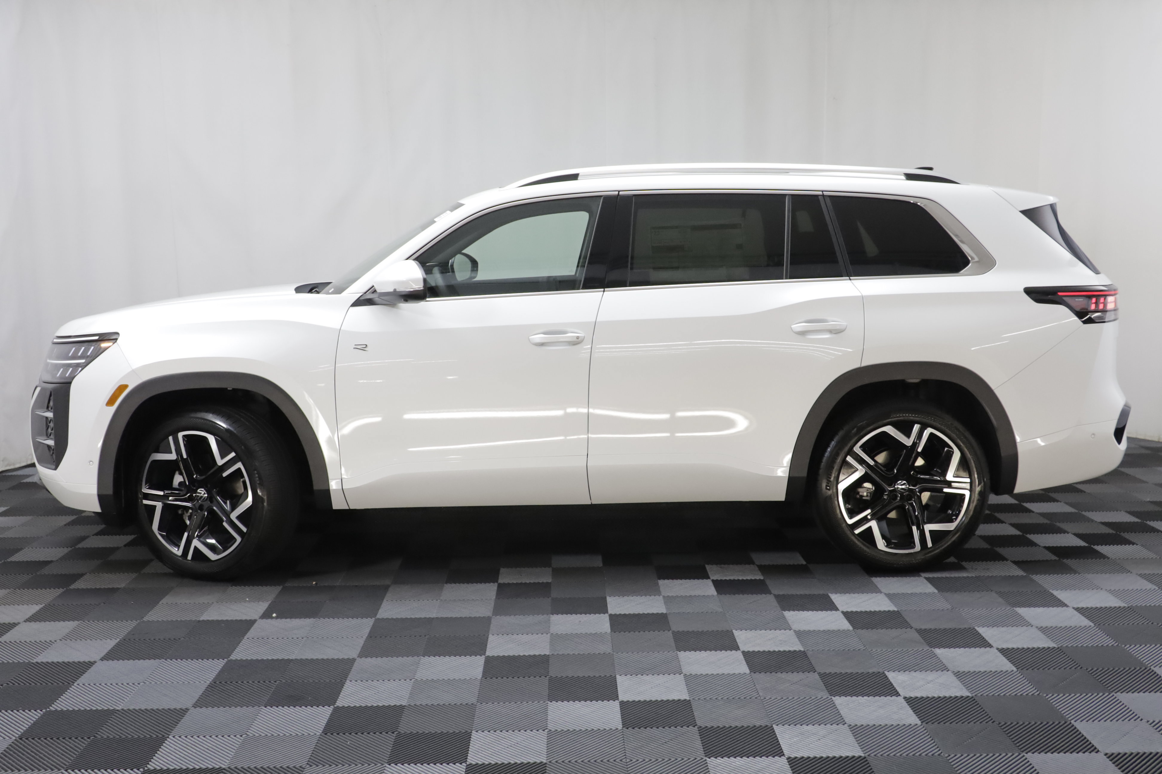 New 2027 Volkswagen Atlas SEL Premium R-Line AWD/4WD image 5