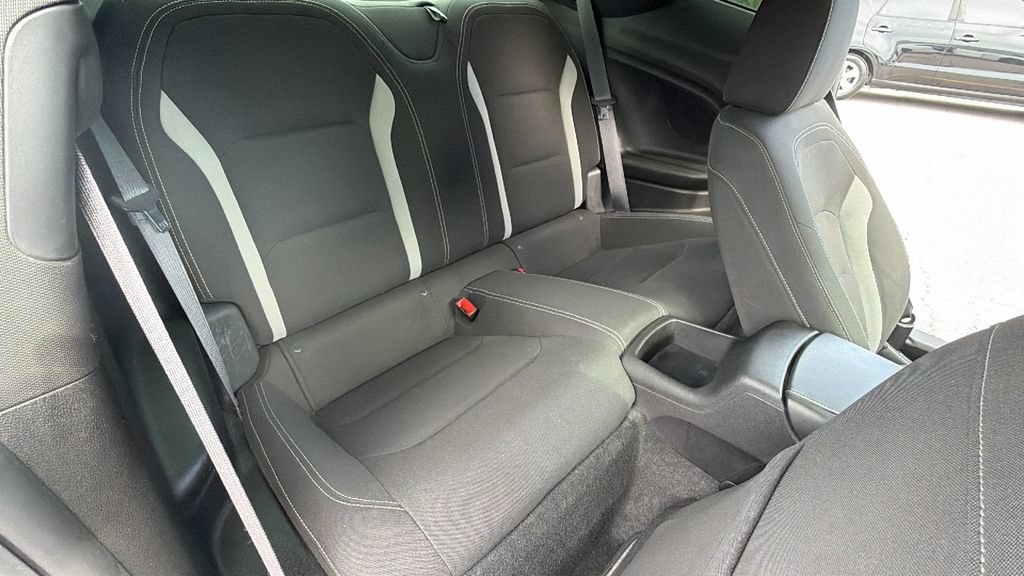 Used 2016 Chevrolet Camaro SS RWD image 26