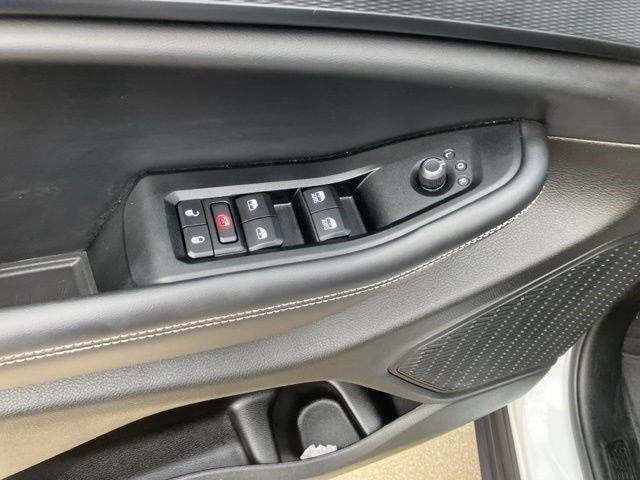 Used 2023 Jeep Grand Cherokee L Laredo AWD/4WD image 10
