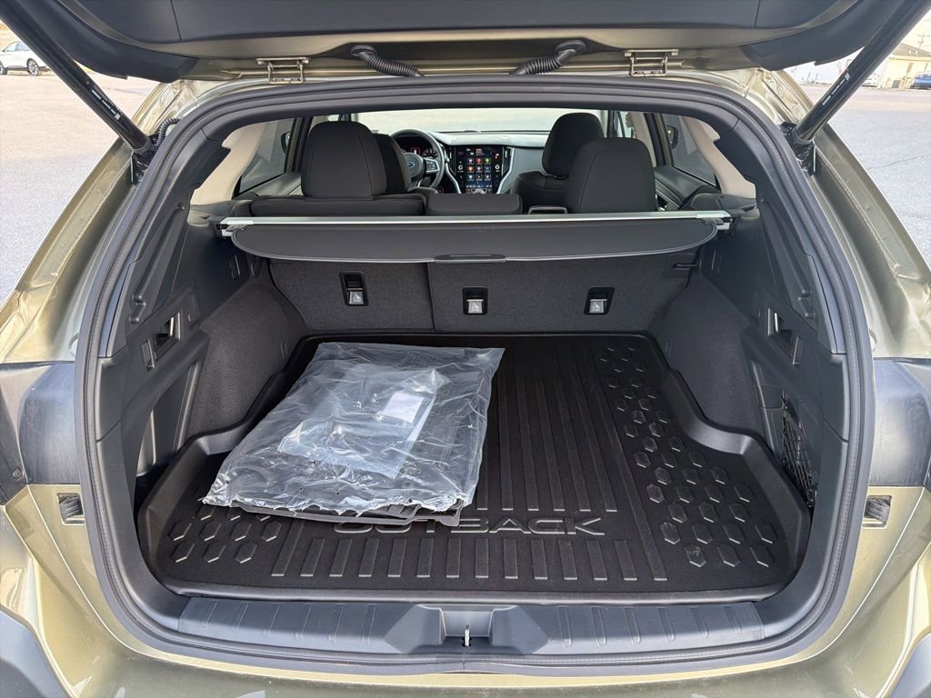 Certified 2025 Subaru Outback Premium image 17