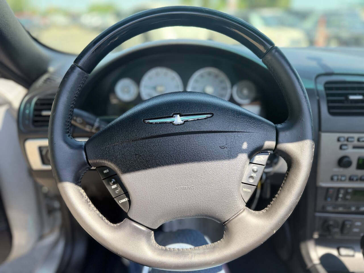 Used 2005 Ford Thunderbird RWD image 14