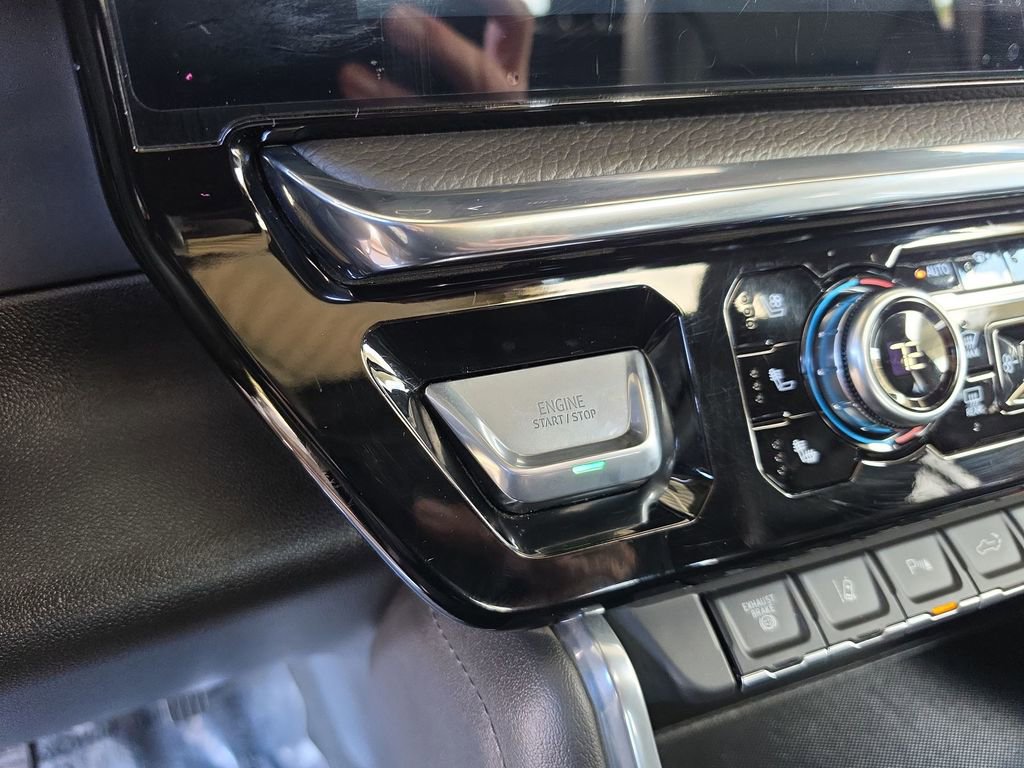 Certified 2025 GMC Sierra 3500 Denali w/ Denali Reserve Package image 20