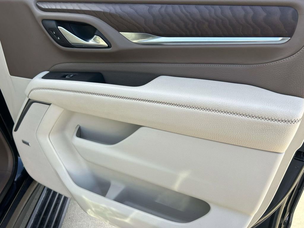 Used 2022 GMC Yukon Denali image 24