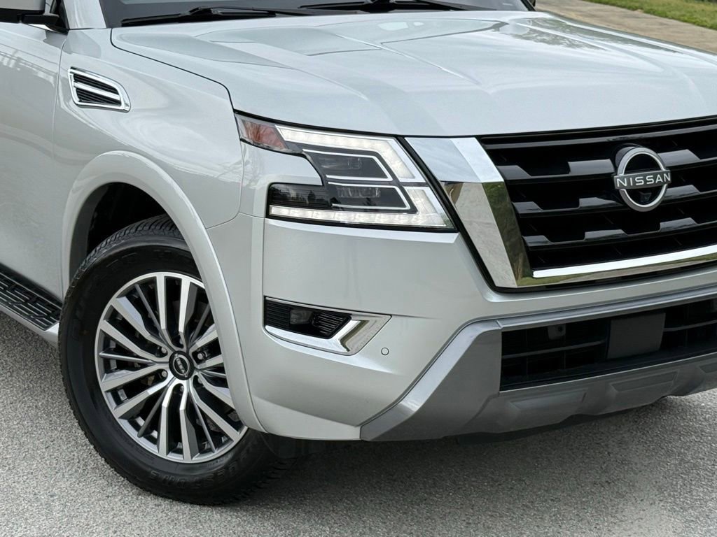 Used 2024 Nissan Armada SL w/ Captain's Chairs Package image 9