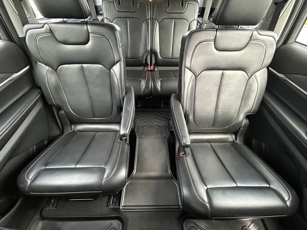 Used 2021 Jeep Grand Cherokee L Limited image 13