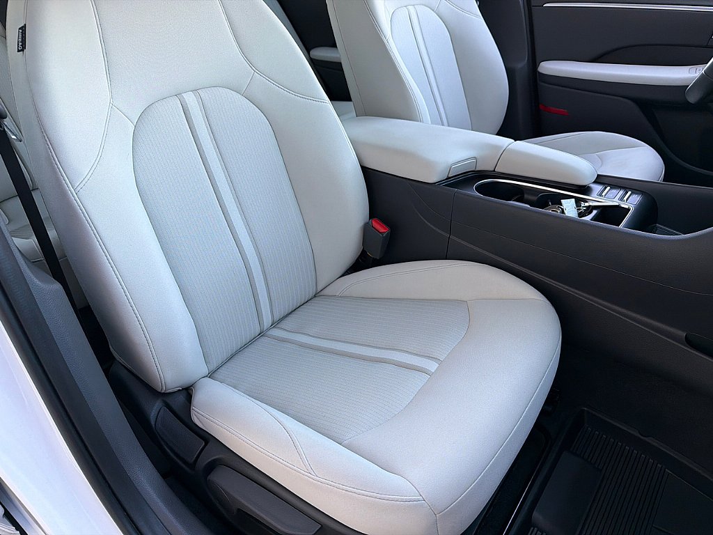 Certified 2025 Hyundai Sonata SEL image 19