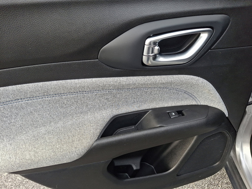 Certified 2022 Jeep Compass Latitude image 18