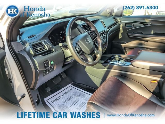 Certified 2025 Honda Ridgeline Black Edition image 11