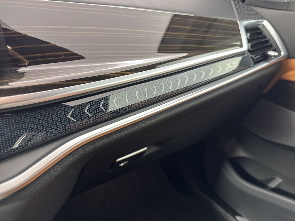 Certified 2024 BMW X5 xDrive40i w/ Premium Package image 18