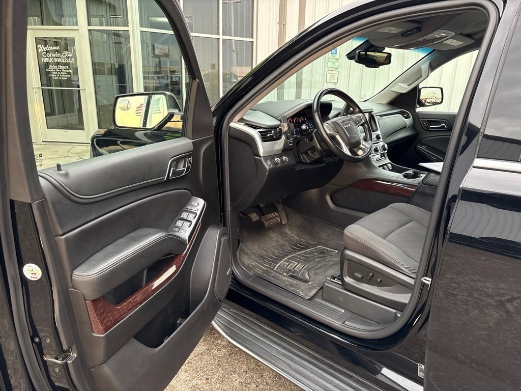 Used 2020 GMC Yukon SLE w/ SLE Value Package AWD/4WD image 11