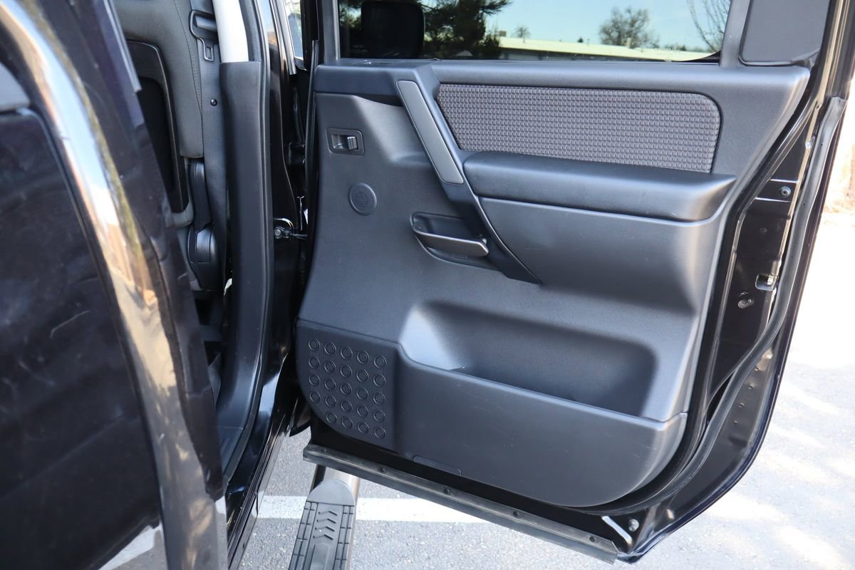 Used 2014 Nissan Titan PRO-4X image 25
